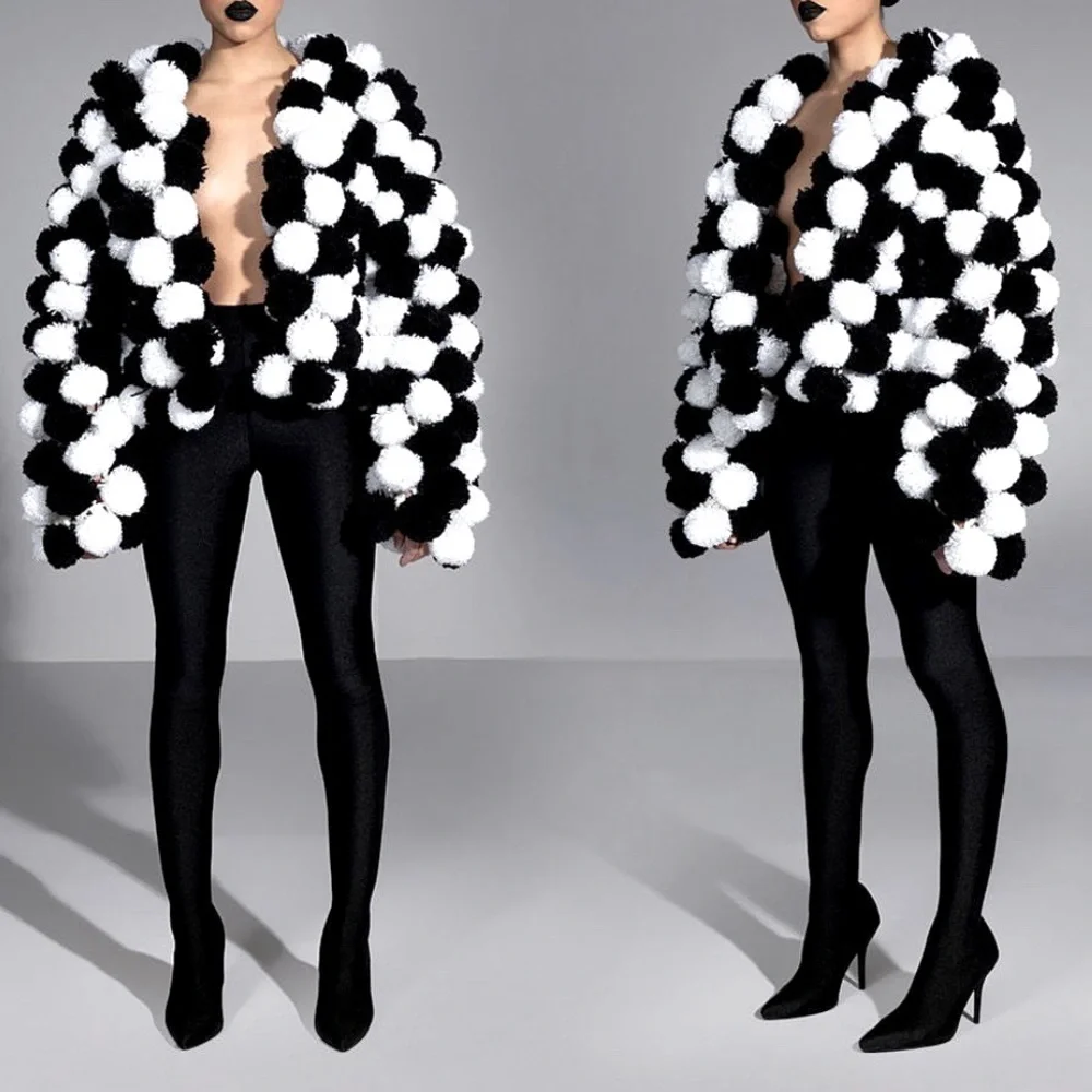 Pom Pom jacket - Picture 1 of 5